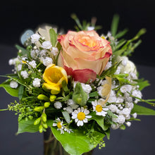 Lade das Bild in den Galerie-Viewer, Biedermeier-Strauß orange/gelb